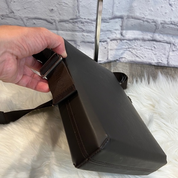 NEW ARRIVAL Louis Vuitton Bobby Shoulder Bag M46520 Monogram Glacé Crossbody - Picture 7 of 16